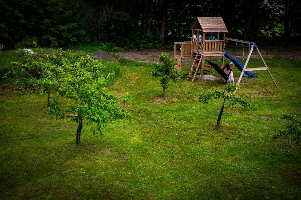 Pinska Guesthouse Cozy Apartment Viljandi  Exterior foto